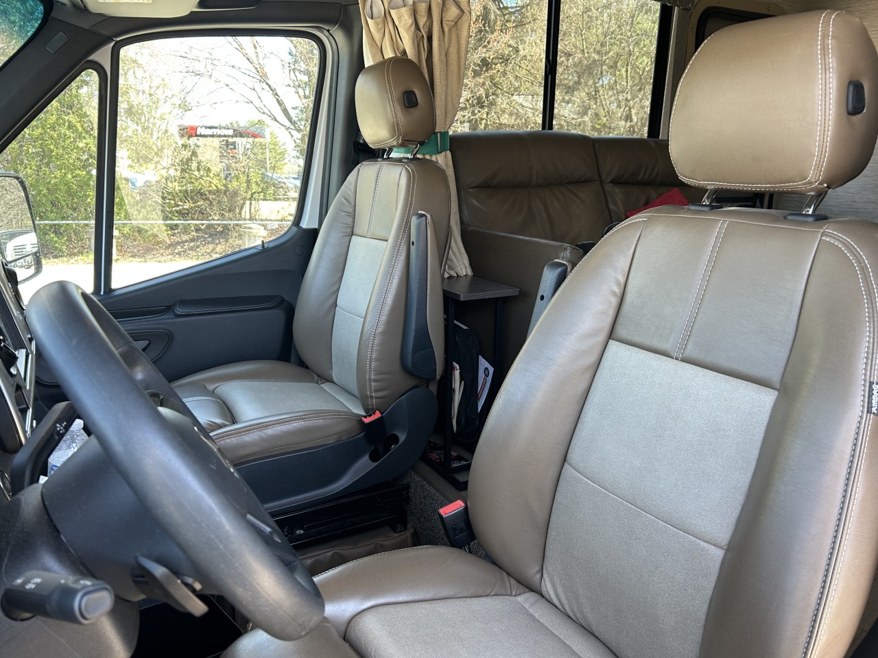 2020 Mercedes-Benz Cabine chÂssis Sprinter 3500XD Standard Roof V6 170" Main Image