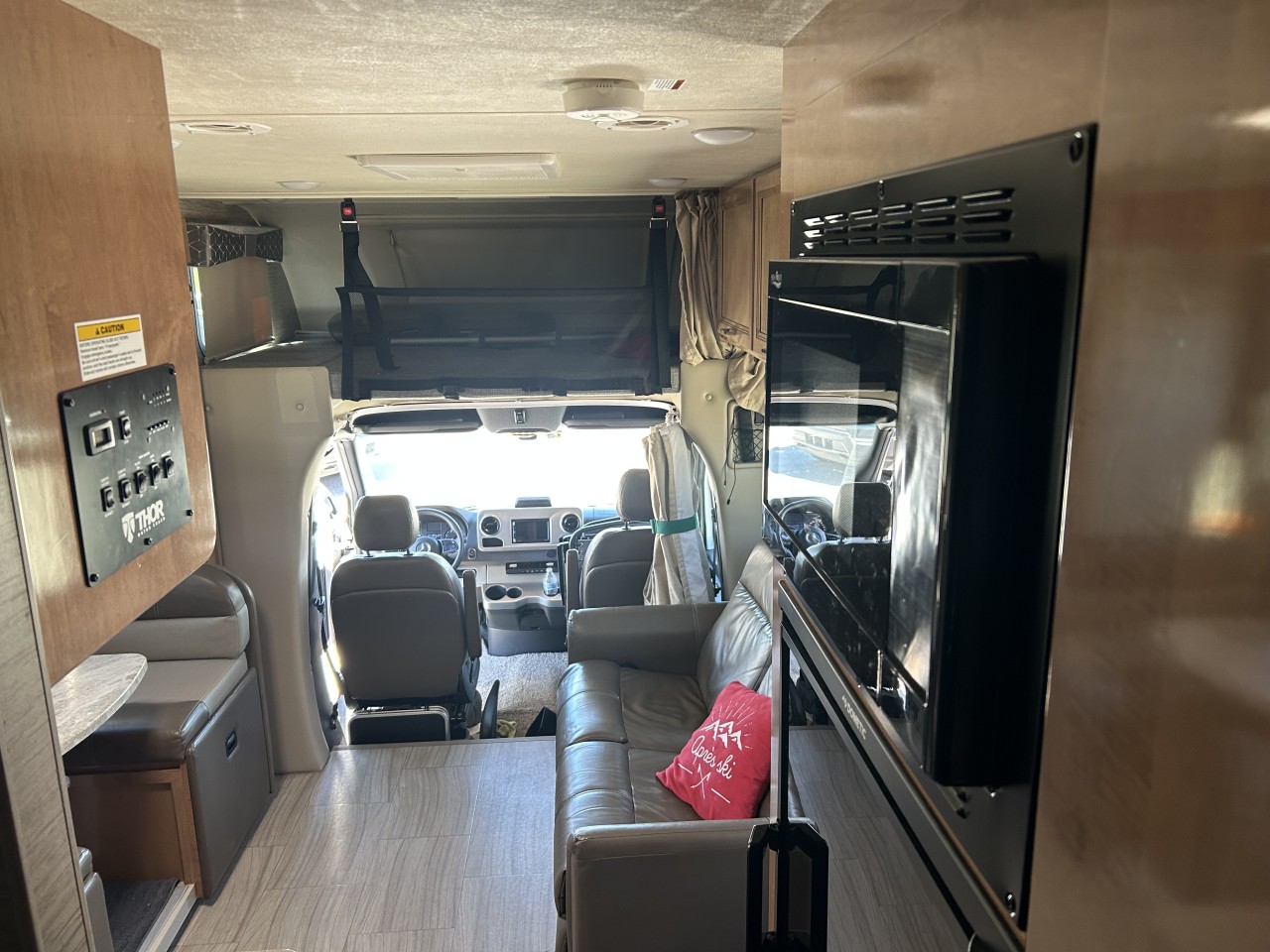 2020 Mercedes-Benz Cabine chÂssis Sprinter 3500XD Standard Roof V6 170" Main Image