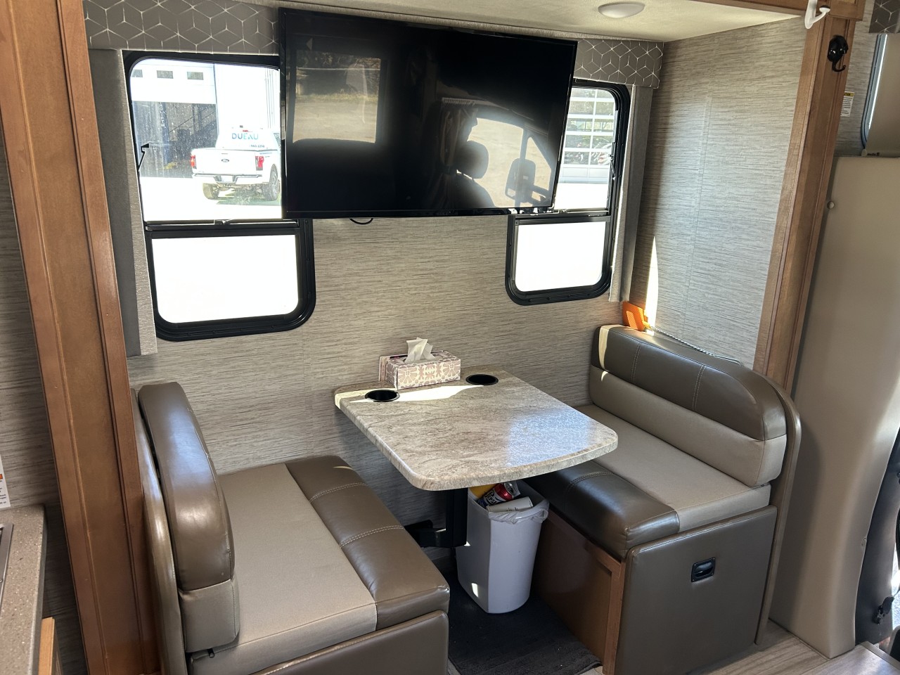 2020 Mercedes-Benz Cabine chÂssis Sprinter 3500XD Standard Roof V6 170" Main Image