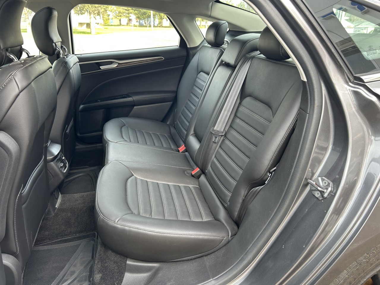 2013 Ford Fusion SE Main Image