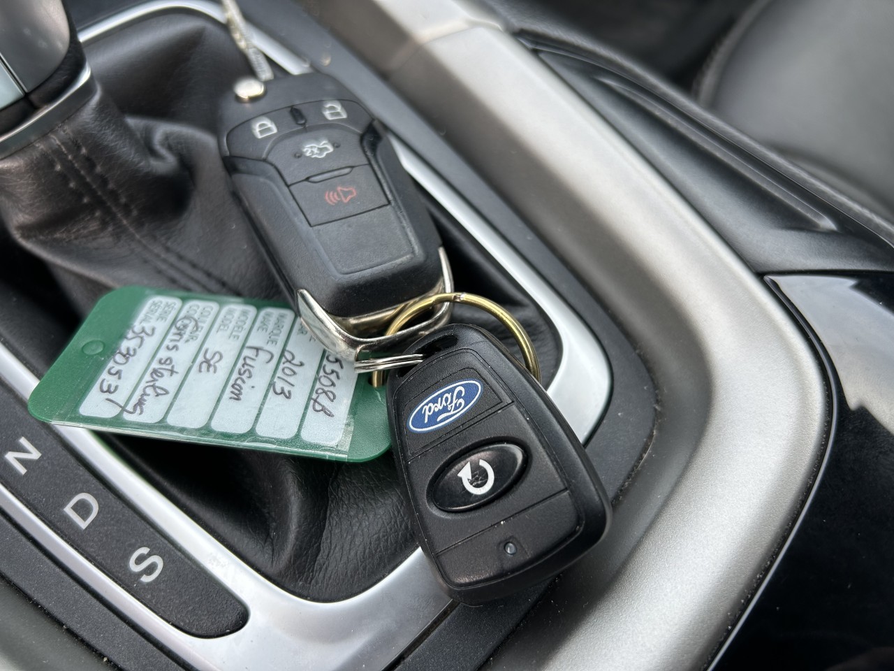 2013 Ford Fusion SE Main Image