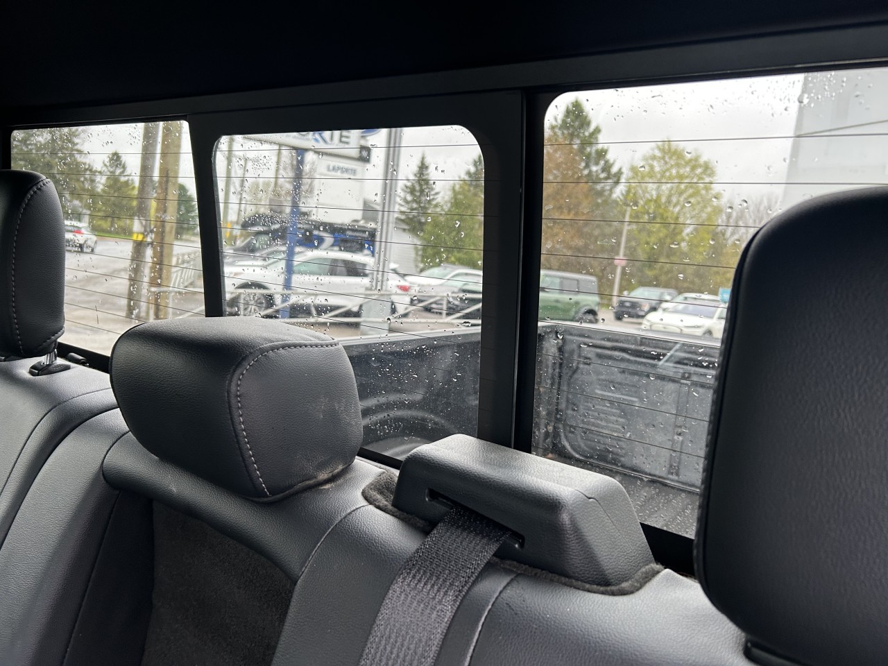 2023 Ford F-150 LARIAT Main Image