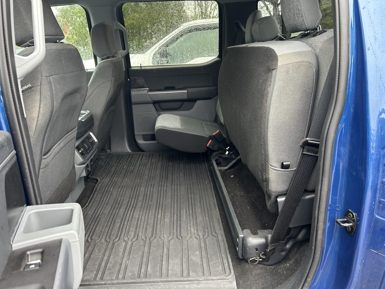 2022 Ford F-150 XLT Main Image