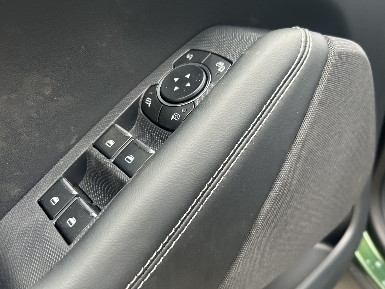 2025 Ford Mustang Mach-E SELECT AWD Main Image