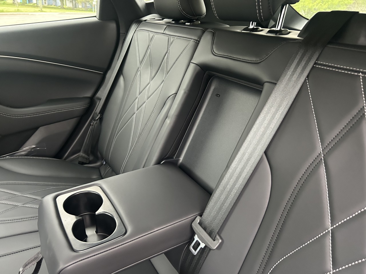 2025 Ford Mustang Mach-E SELECT AWD Main Image