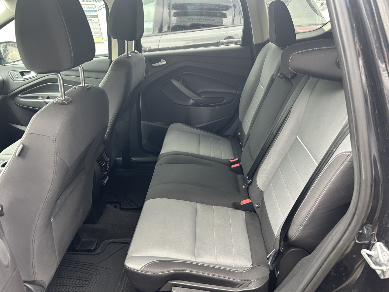 2015 Ford Escape SE Main Image