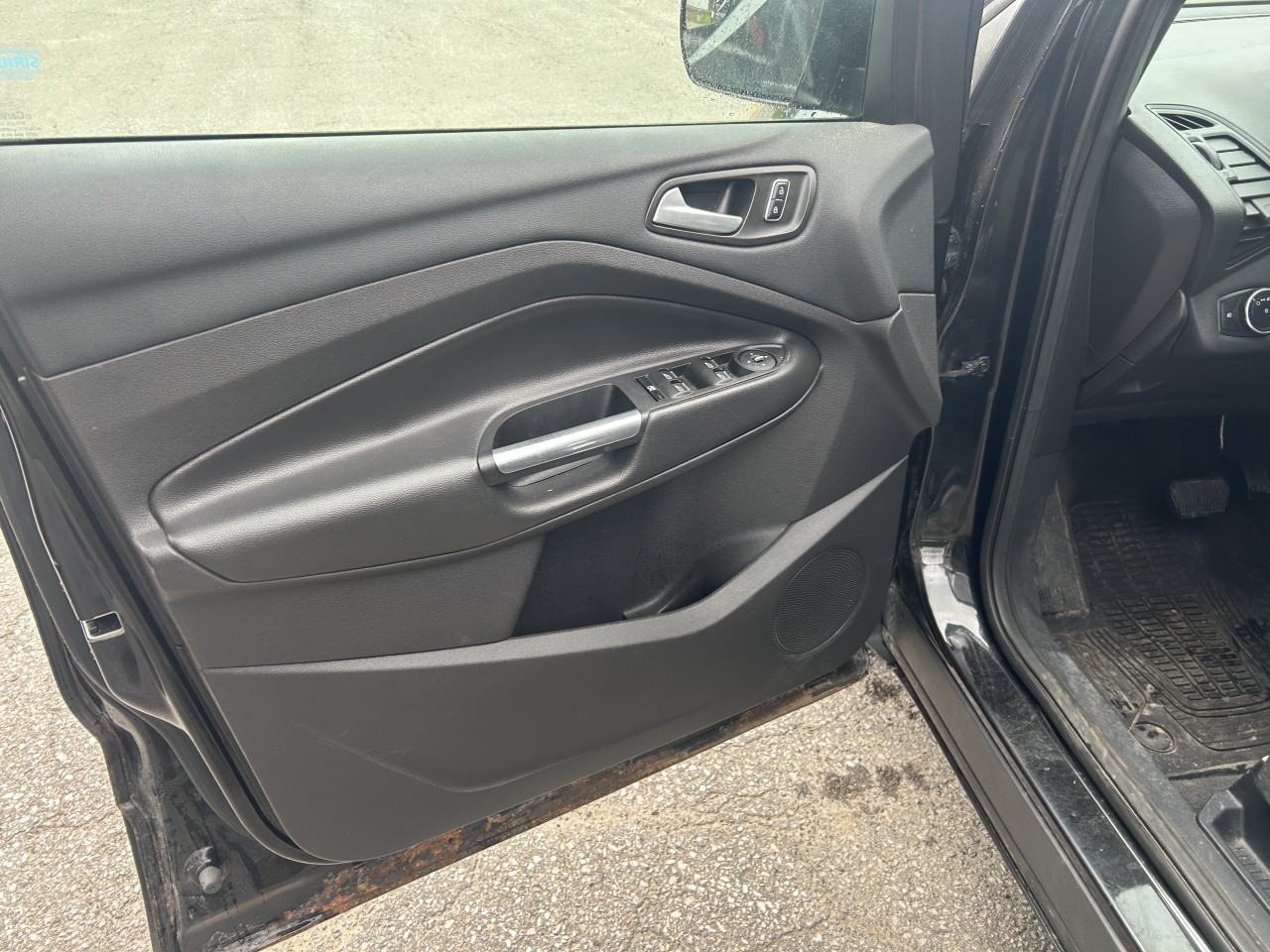 2015 Ford Escape SE Main Image