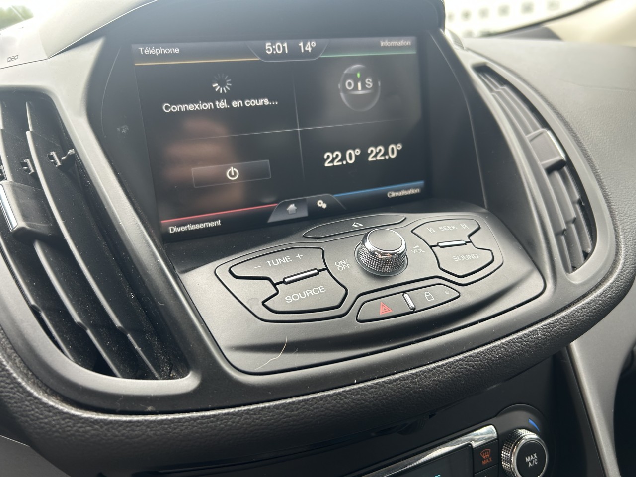 2015 Ford Escape SE Main Image