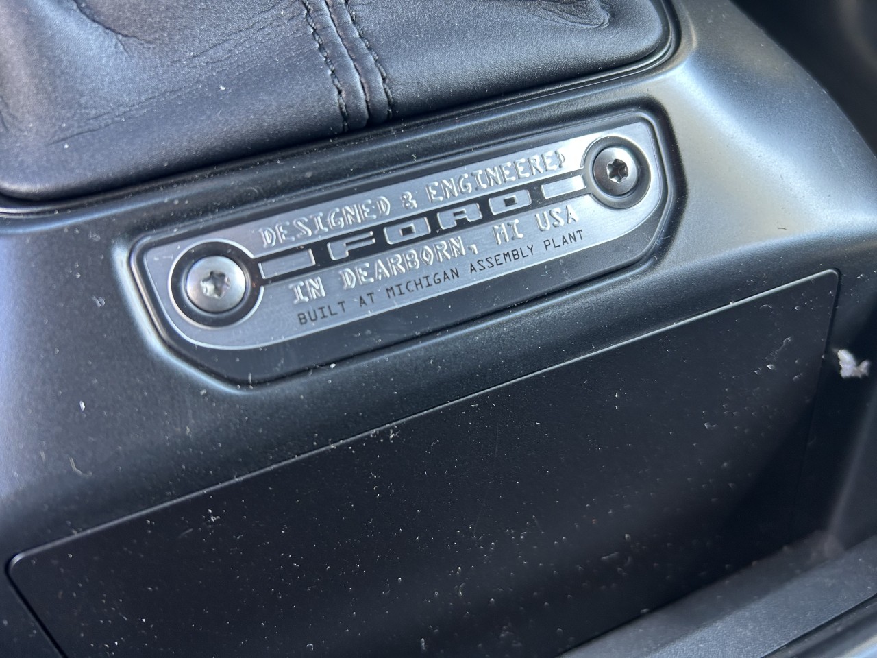 2025 Ford Bronco Base Main Image