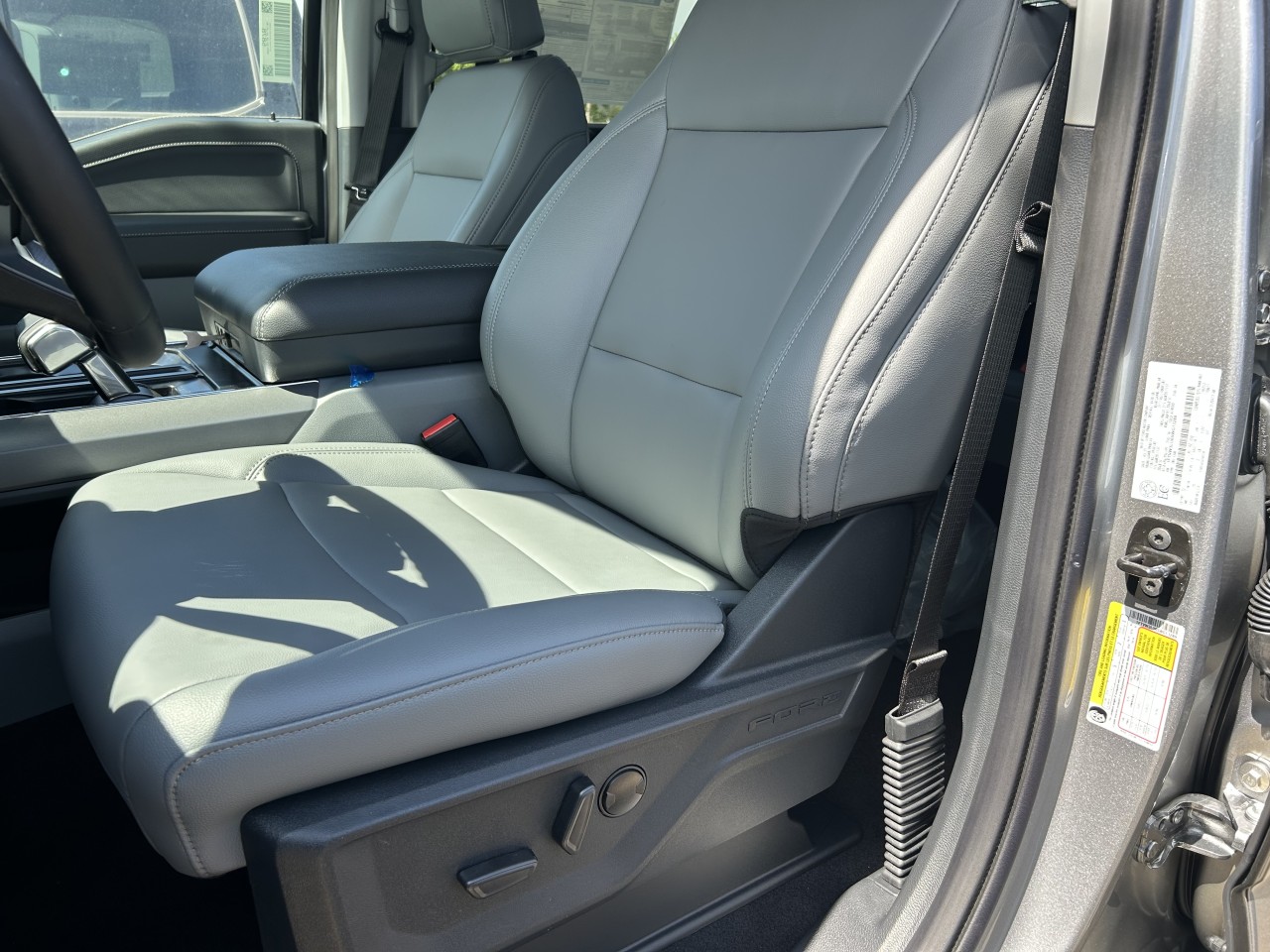 2025 Ford F-150 Lightning FLASH Main Image