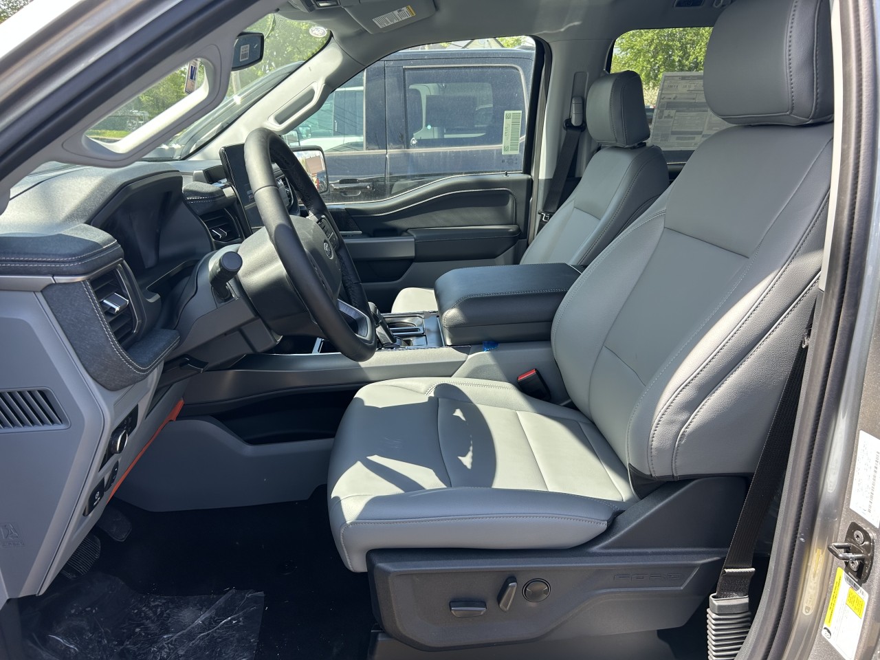 2025 Ford F-150 Lightning FLASH Main Image