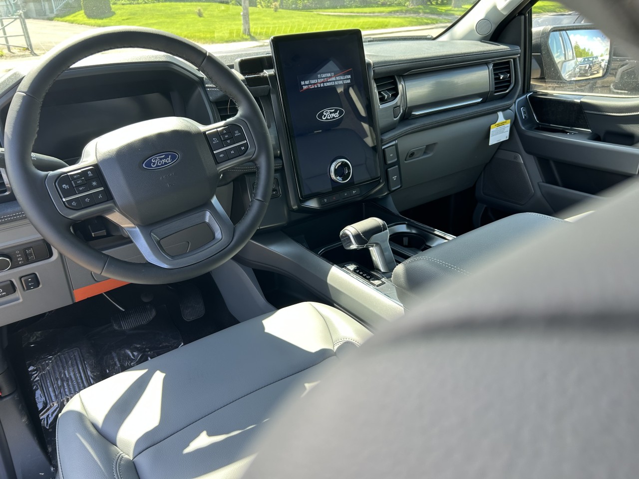 2025 Ford F-150 Lightning FLASH Main Image
