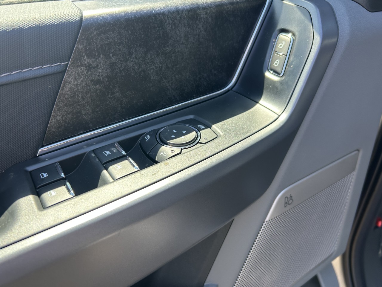 2025 Ford F-150 Lightning FLASH Main Image