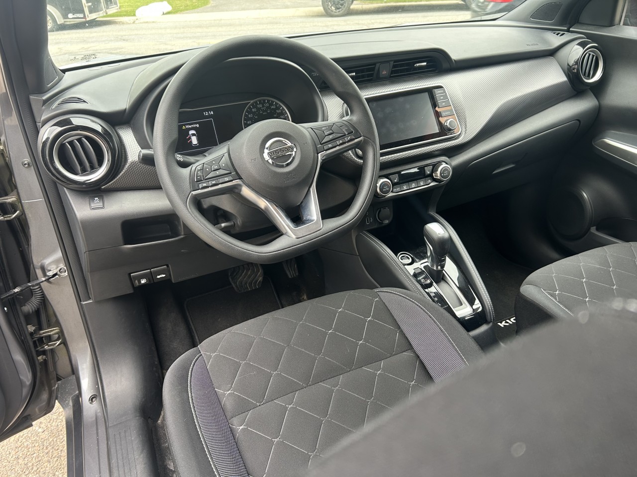 2019 Nissan Kicks SV Main Image