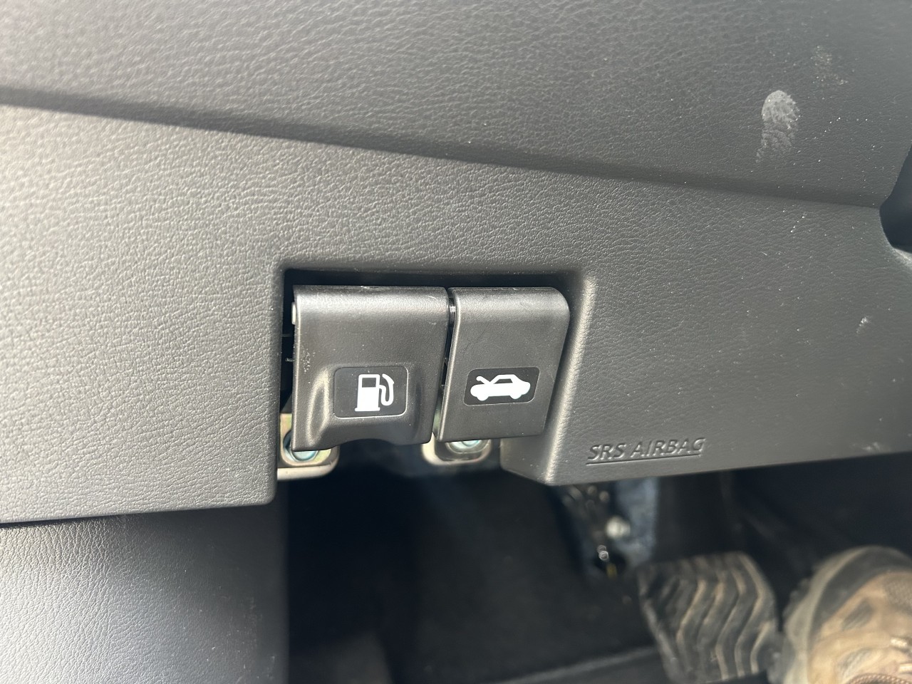 2019 Nissan Kicks SV Main Image