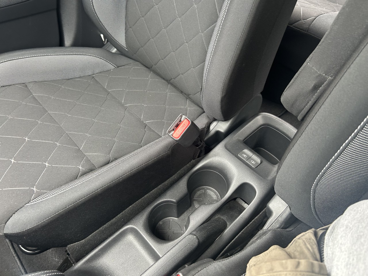 2019 Nissan Kicks SV Main Image