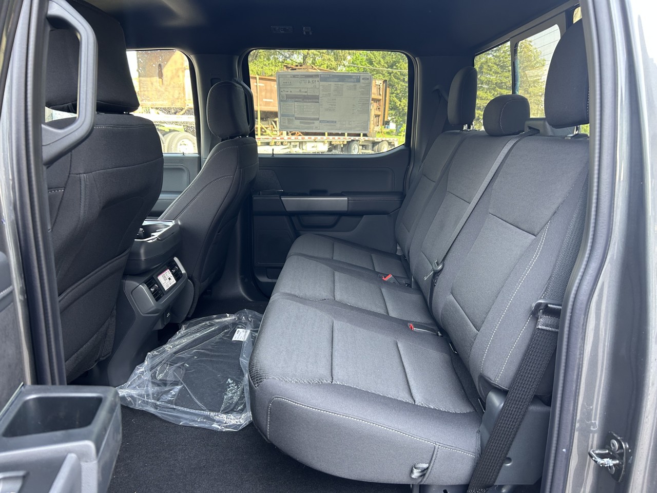 2025 Ford F-150 XLT Main Image