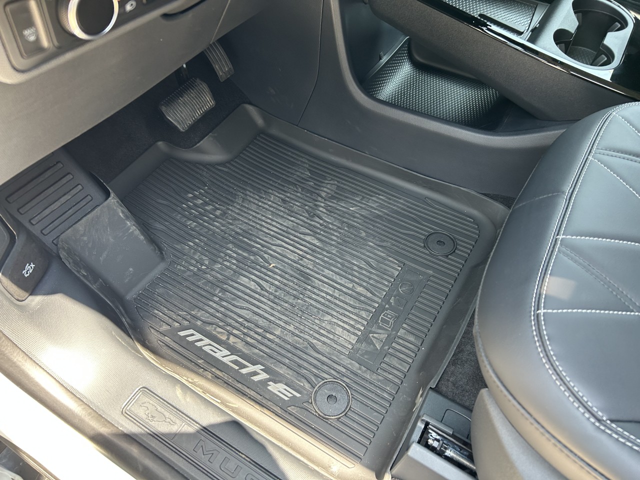 2024 Ford Mustang Mach-E Select AWD Main Image