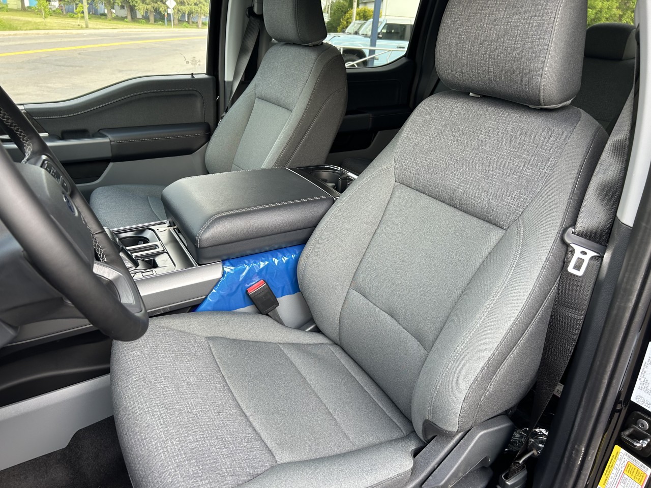 2025 Ford F-150 Lightning XLT Main Image