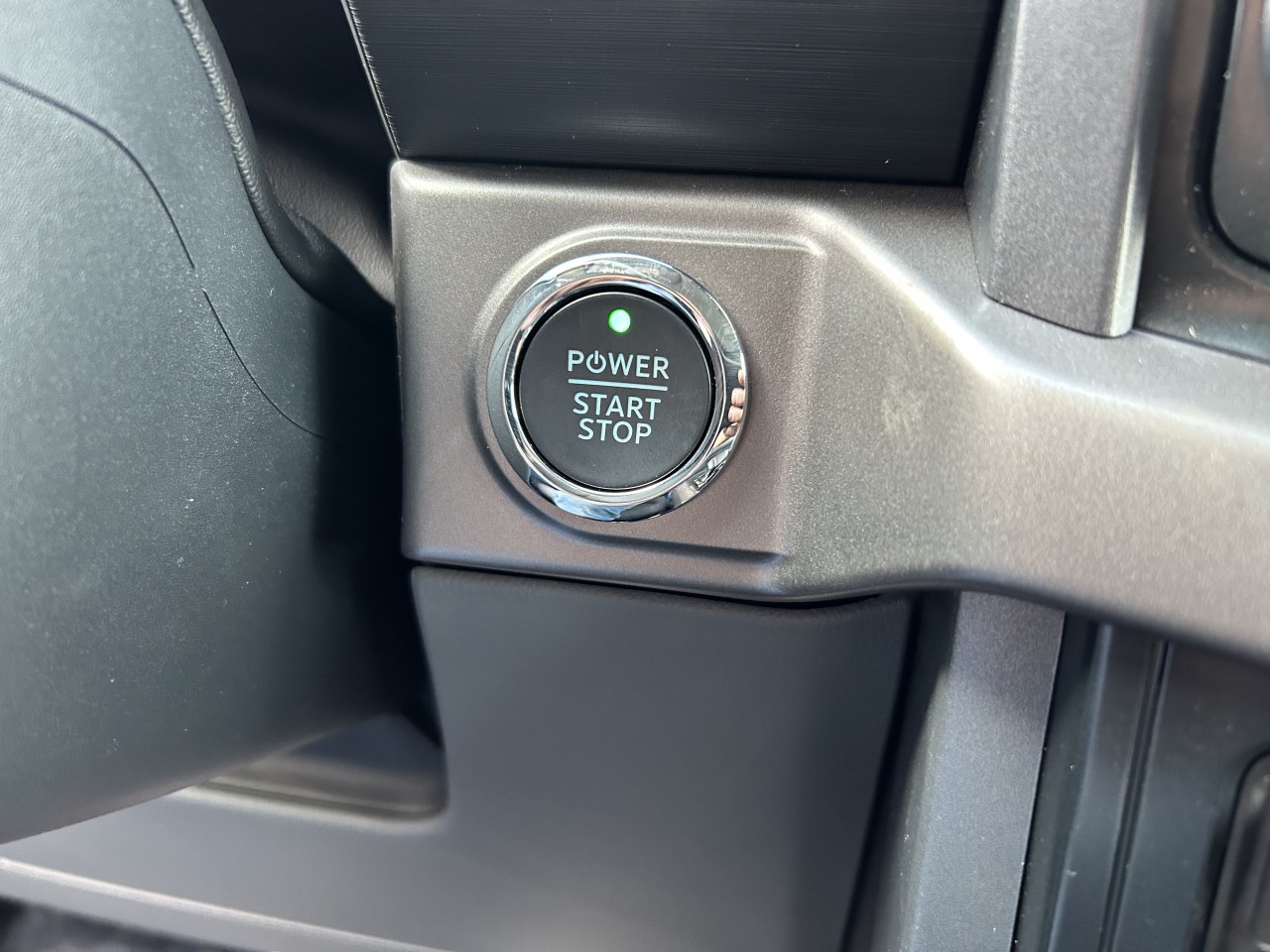 2025 Ford F-150 Lightning XLT Main Image