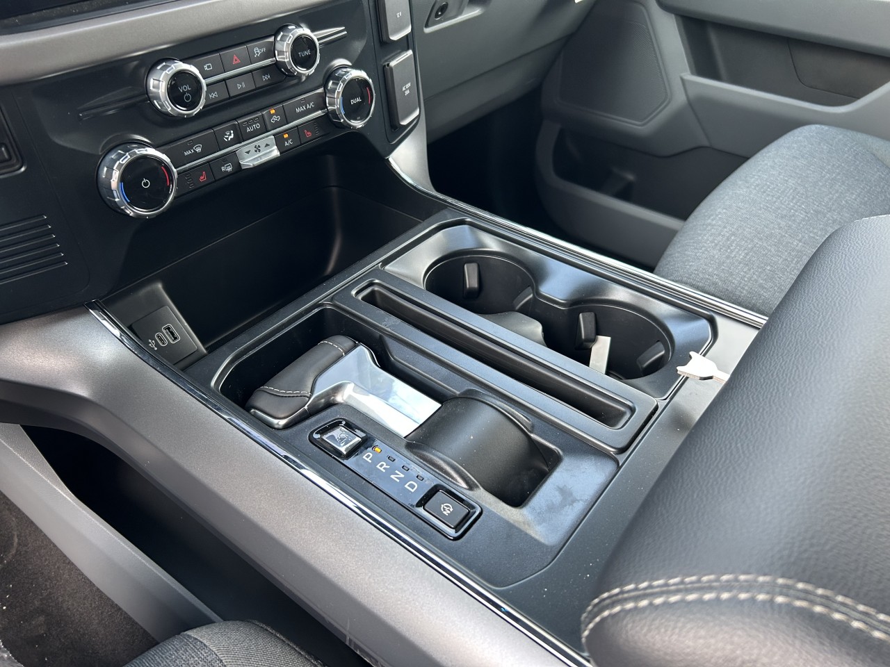 2025 Ford F-150 Lightning XLT Main Image