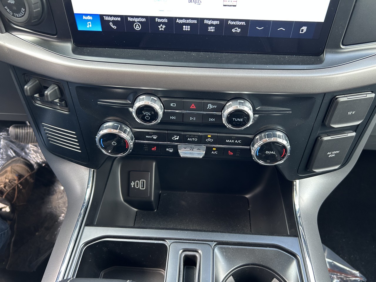 2025 Ford F-150 Lightning XLT Main Image
