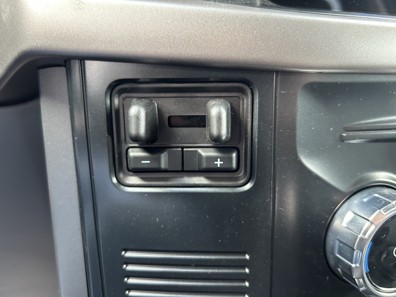 2025 Ford F-150 Lightning XLT Main Image