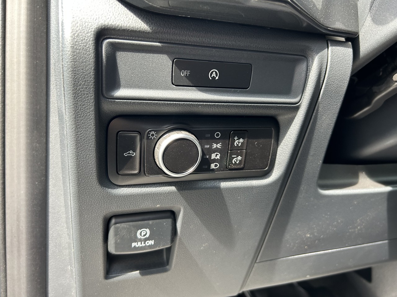2025 Ford F-150 STX Main Image