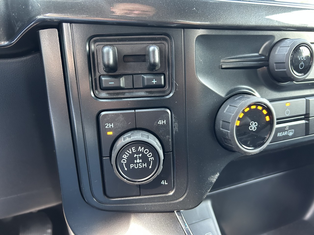 2025 Ford F-150 STX Main Image