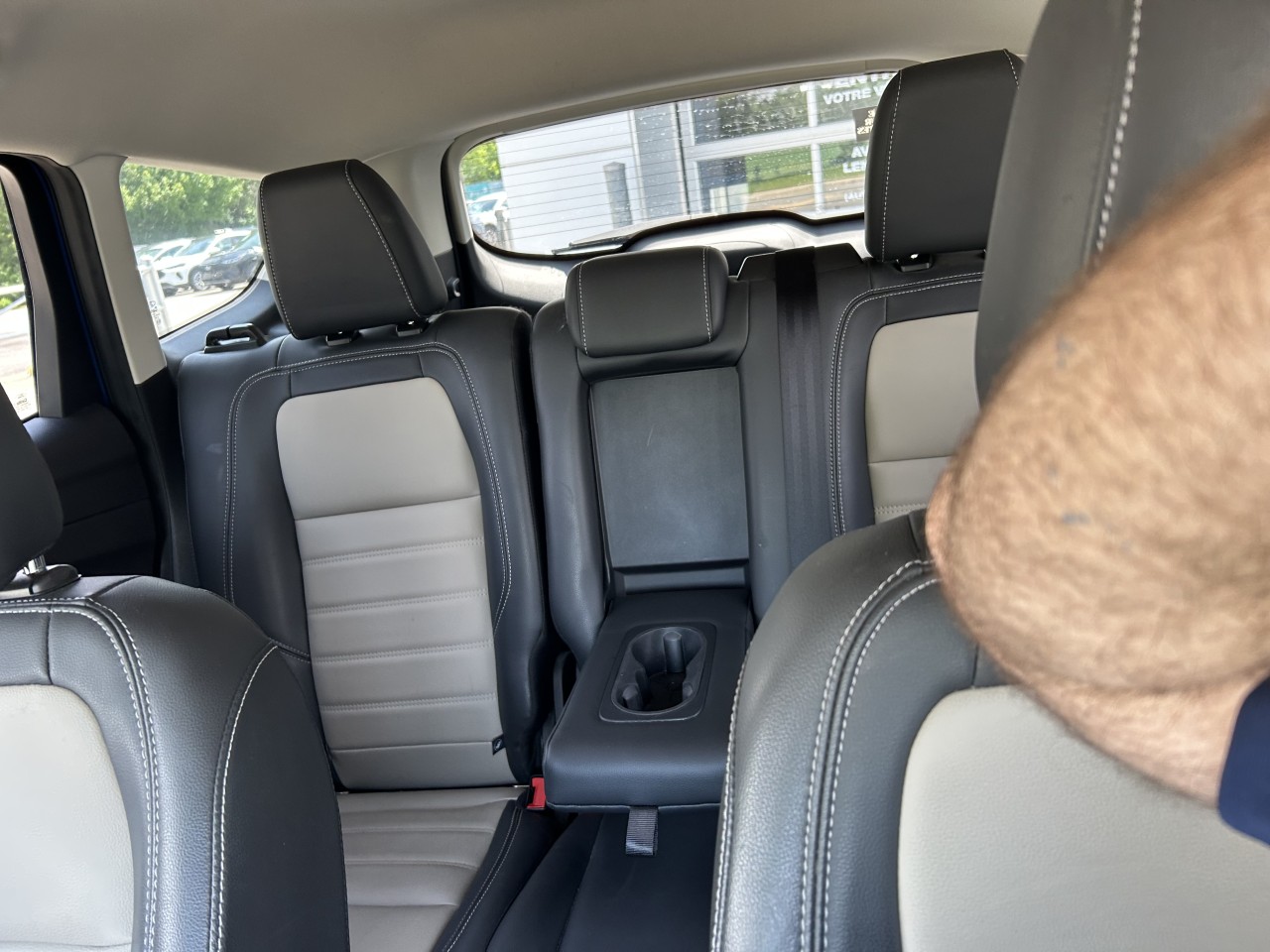 2019 Ford Escape SEL AWD Main Image