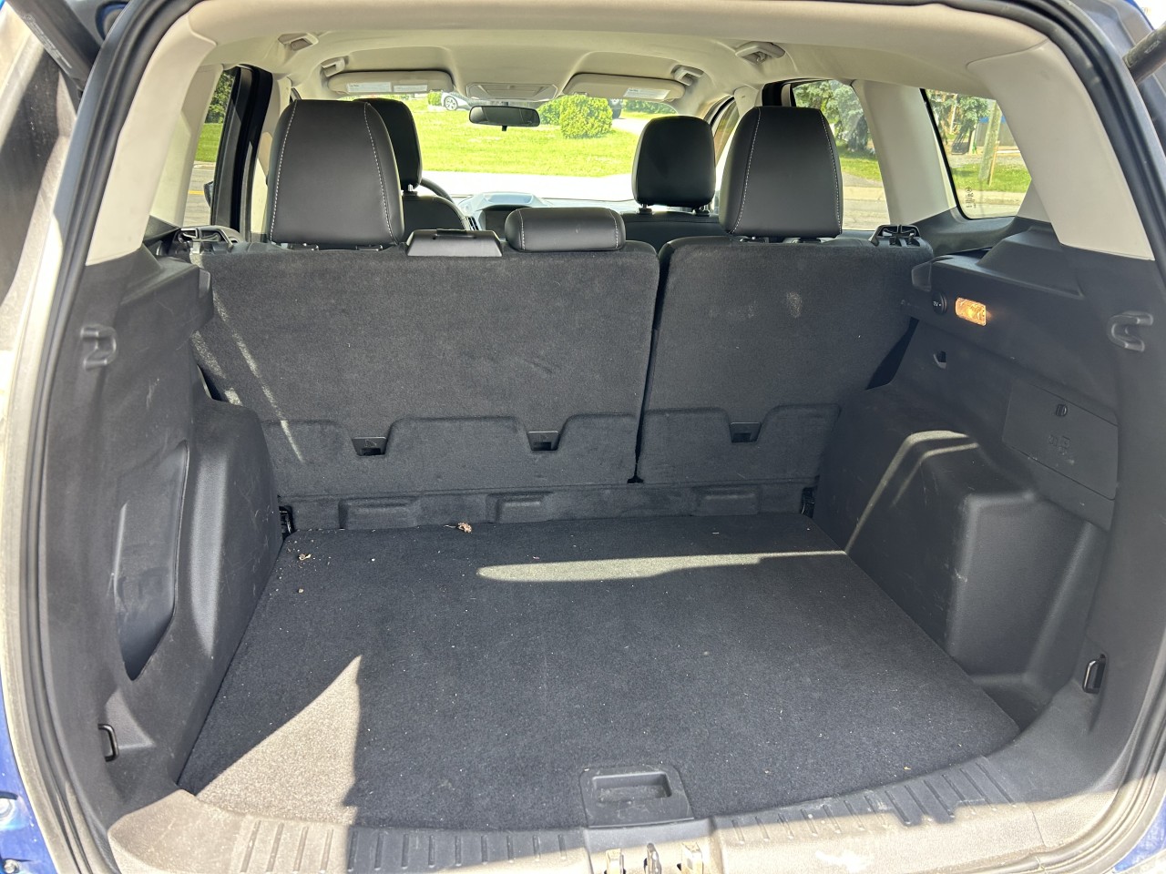 2019 Ford Escape SEL AWD Main Image