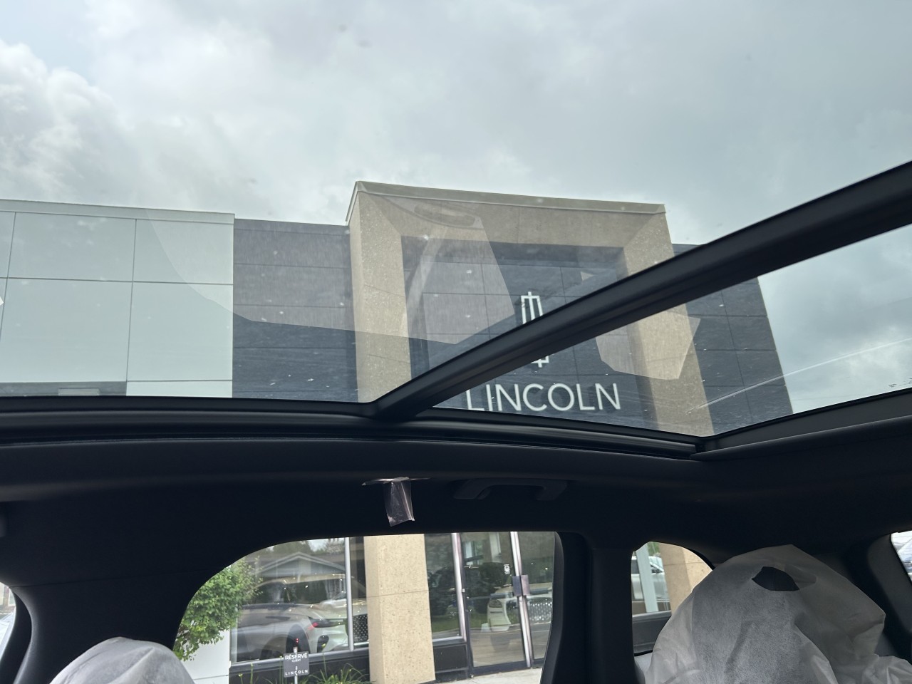 2025 Lincoln Nautilus Reserve Main Image