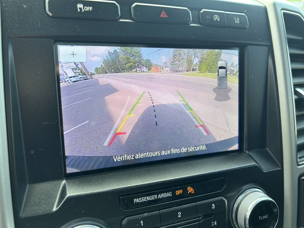 2020 Ford F-150 LARIAT Main Image