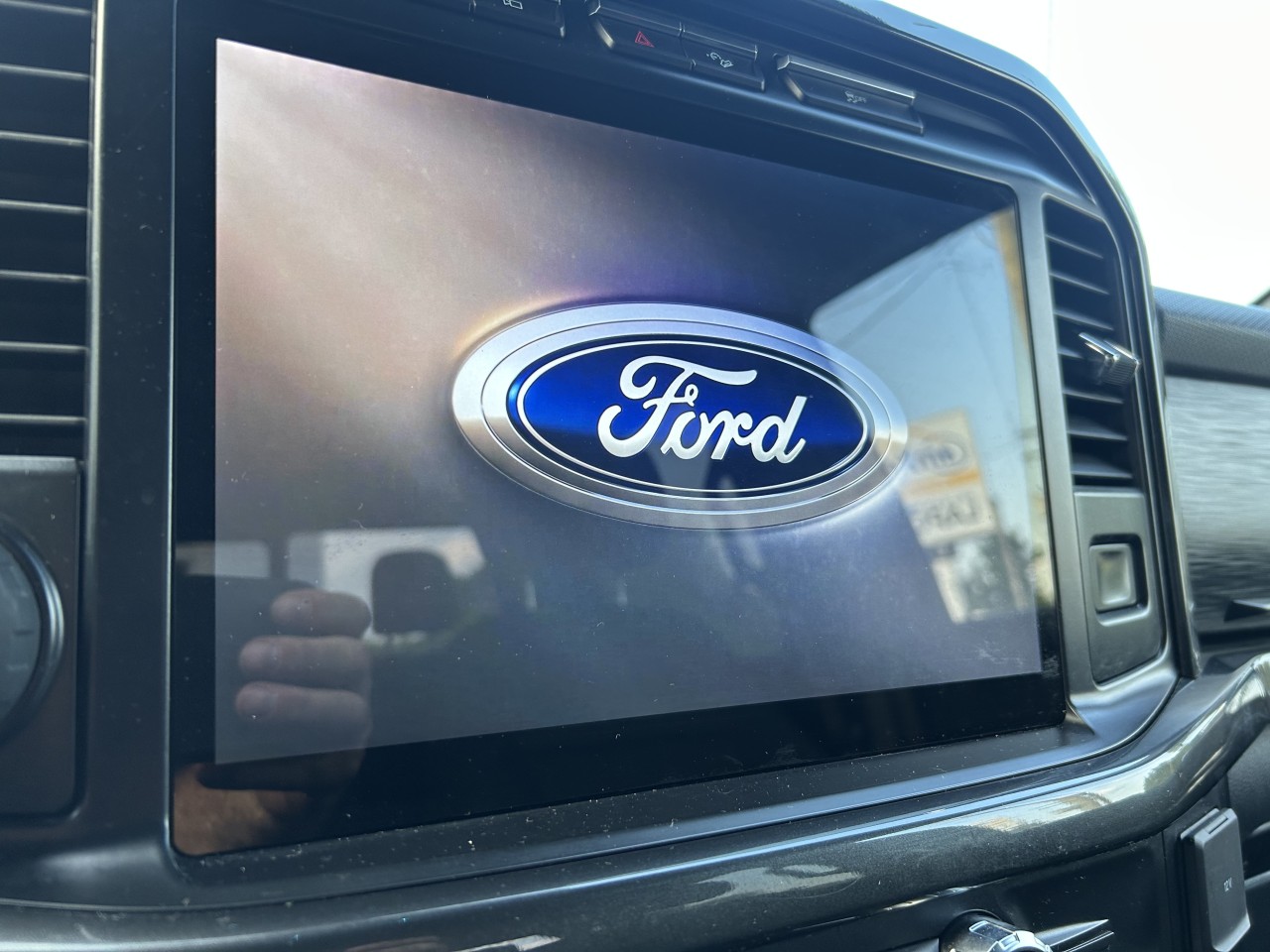 2021 Ford F-150 XLT Main Image