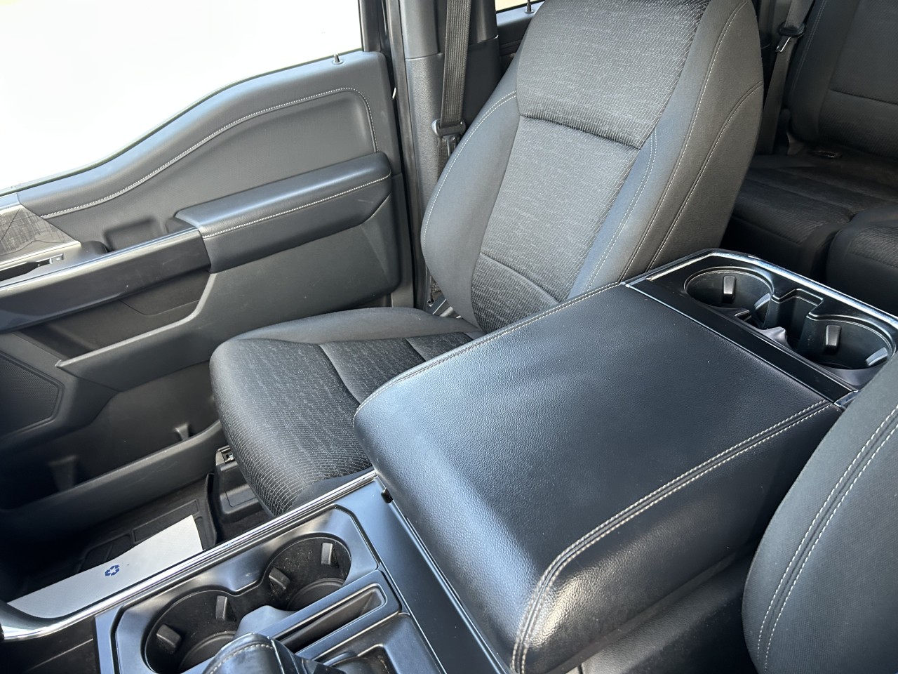 2021 Ford F-150 XLT Main Image
