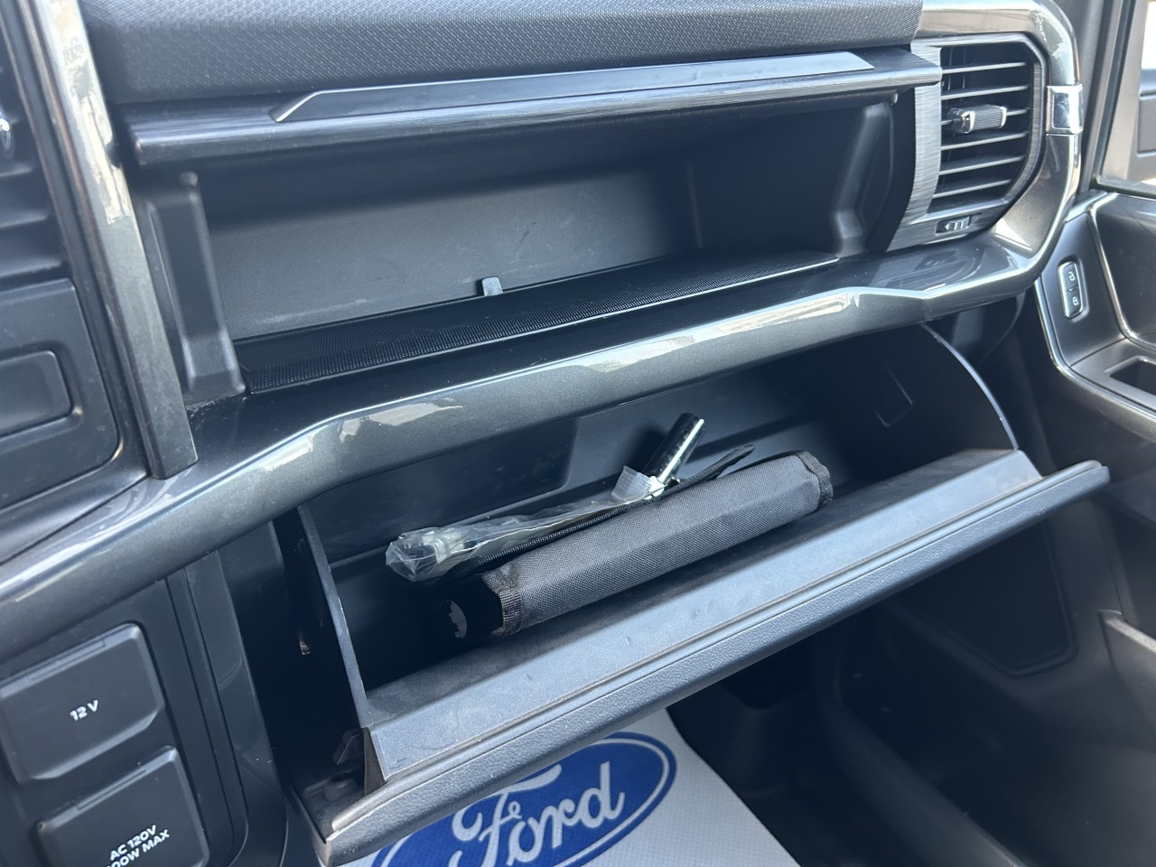 2021 Ford F-150 XLT Main Image
