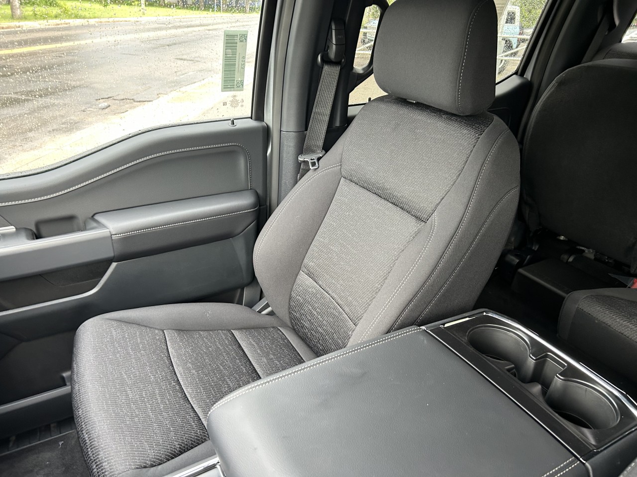 2025 Ford F-150 XLT Main Image