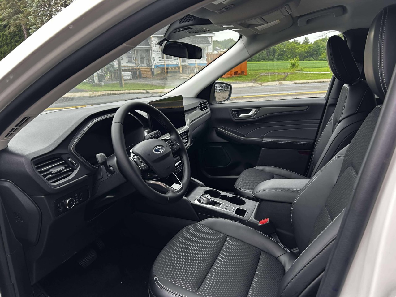 2025 Ford Escape PHEV Main Image