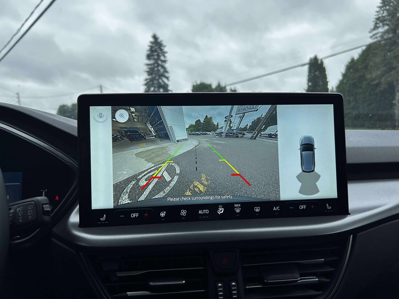 2025 Ford Escape PHEV Main Image