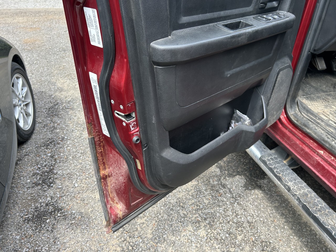 2014 Ram 1500 ST 4x4 Main Image