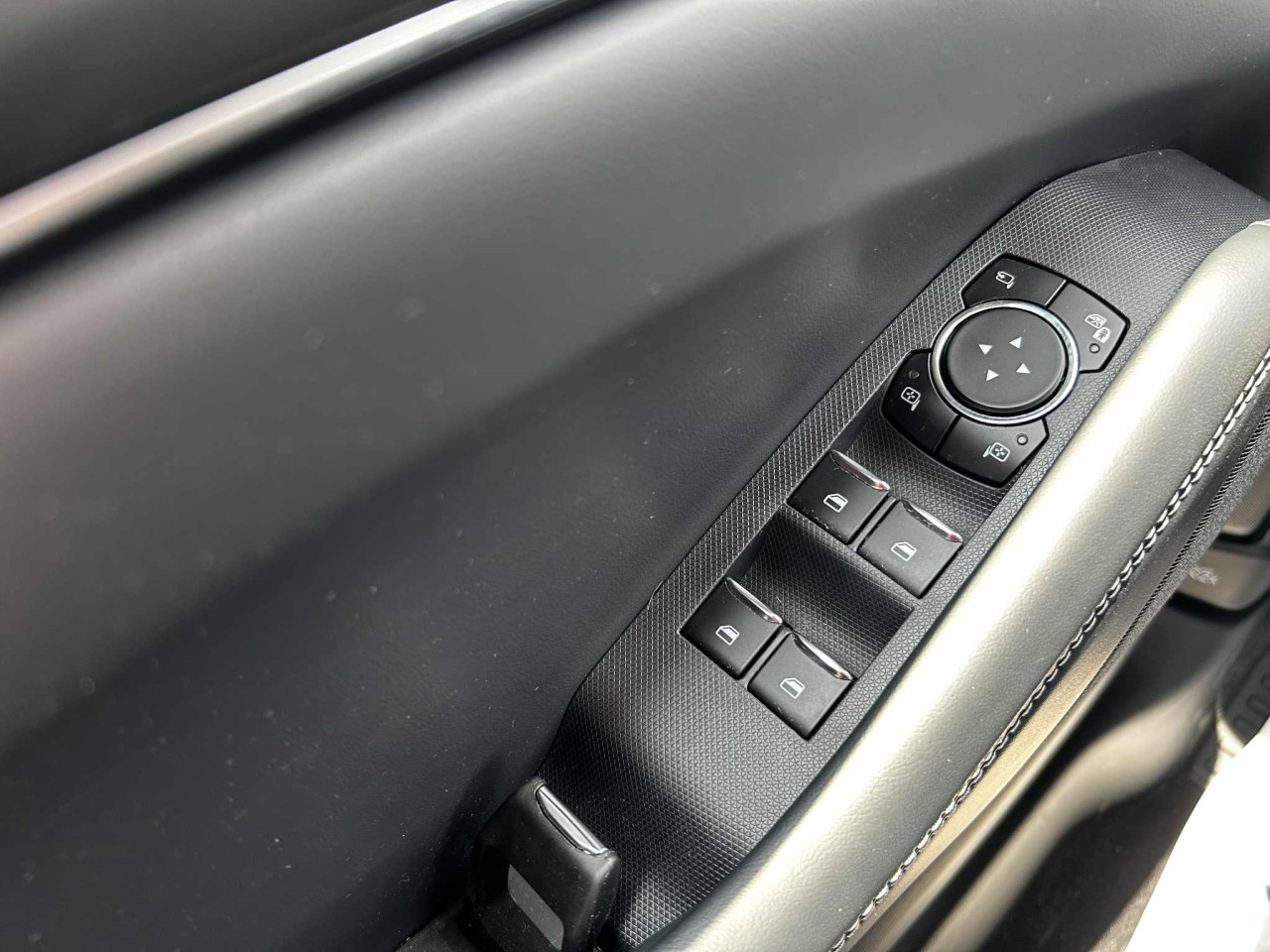 2024 Ford Mustang Mach-E PREMIUM X AWD Main Image
