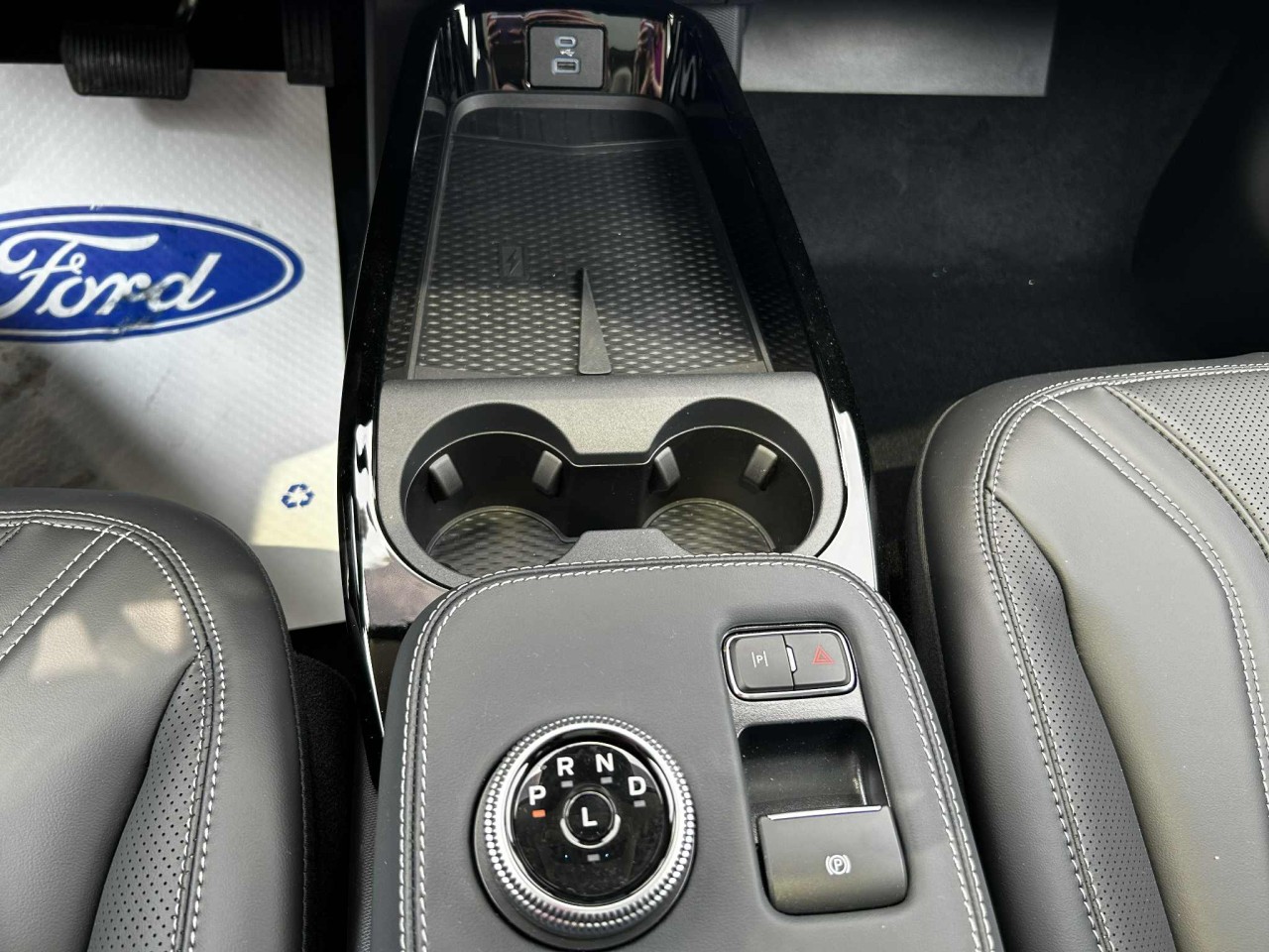 2024 Ford Mustang Mach-E PREMIUM X AWD Main Image