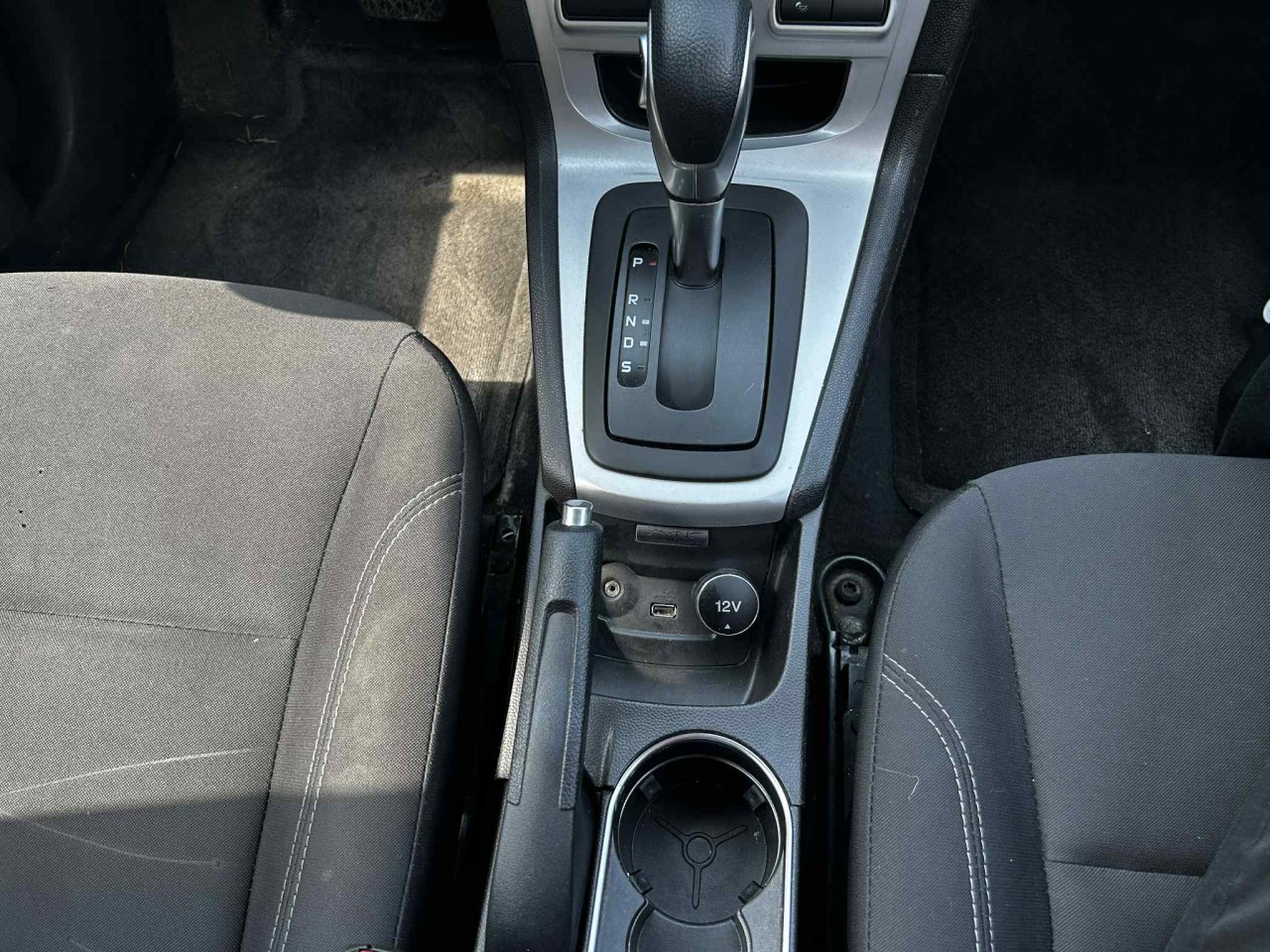 2015 Ford Fiesta SE Main Image