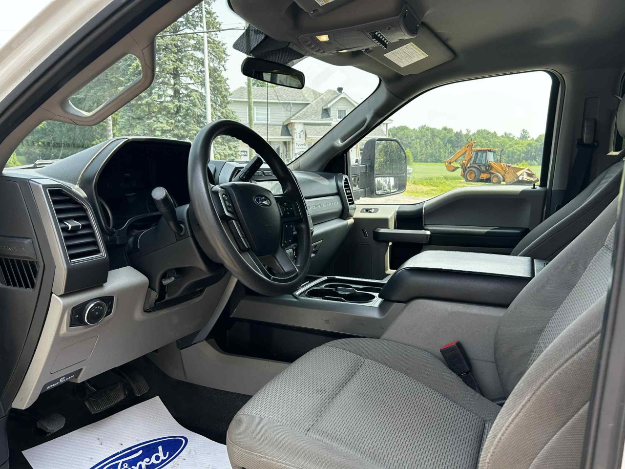 2020 Ford F-350 Super Duty XLT Main Image