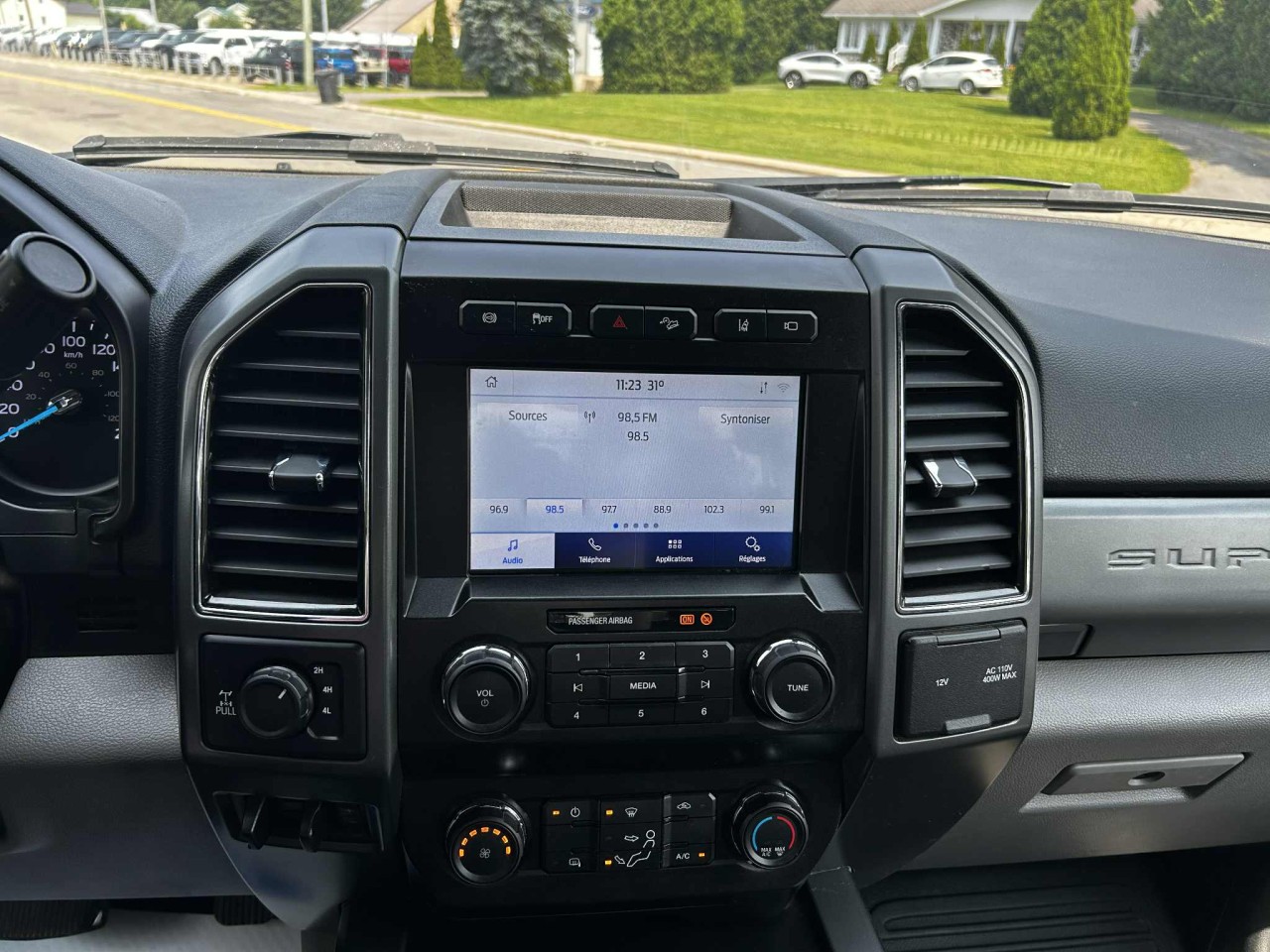 2020 Ford F-350 Super Duty XLT Main Image