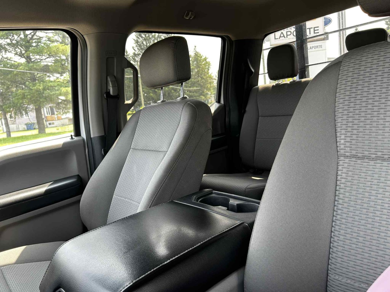 2020 Ford F-350 Super Duty XLT Main Image