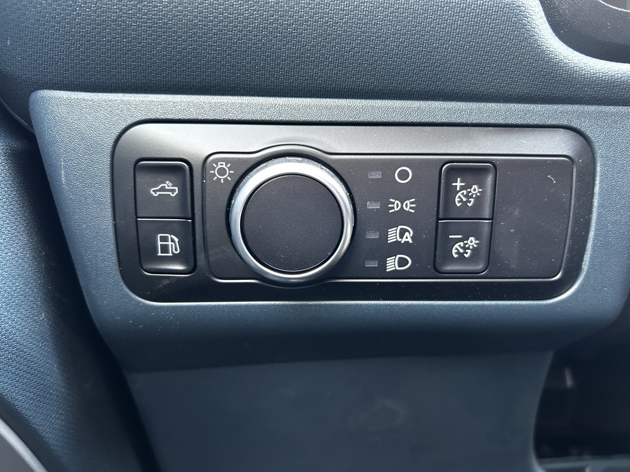 2025 Ford Maverick XL Main Image