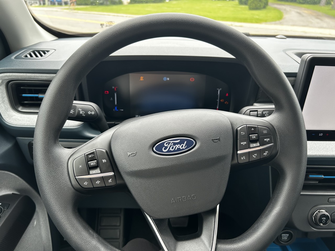 2025 Ford Maverick XLT Main Image