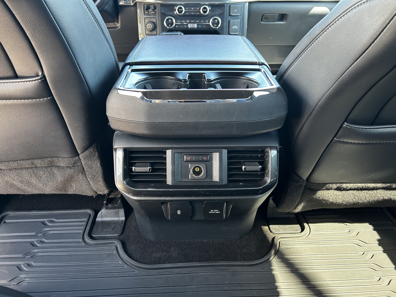 2021 Ford F-150 LARIAT Main Image