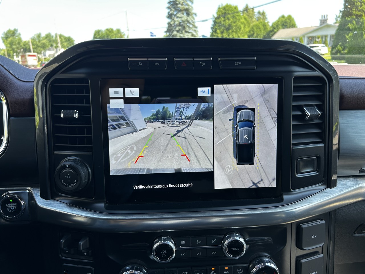 2021 Ford F-150 LARIAT Main Image